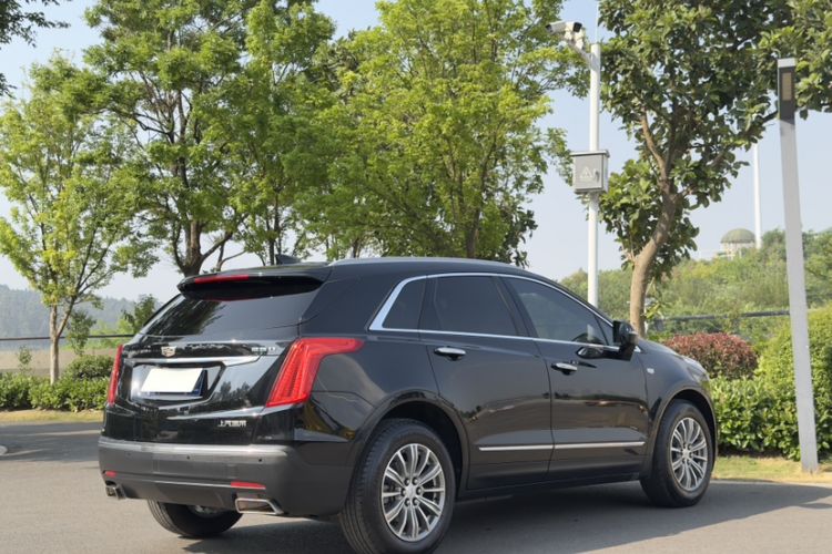 Used Cadillac XT5 2018 25T Luxury Model Exterior 11