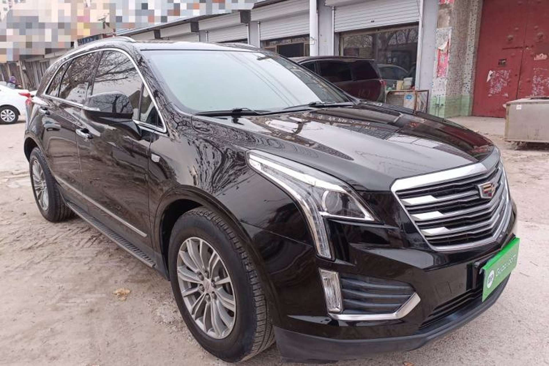 Used Cadillac XT5 2018 25T Luxury Model Exterior 2