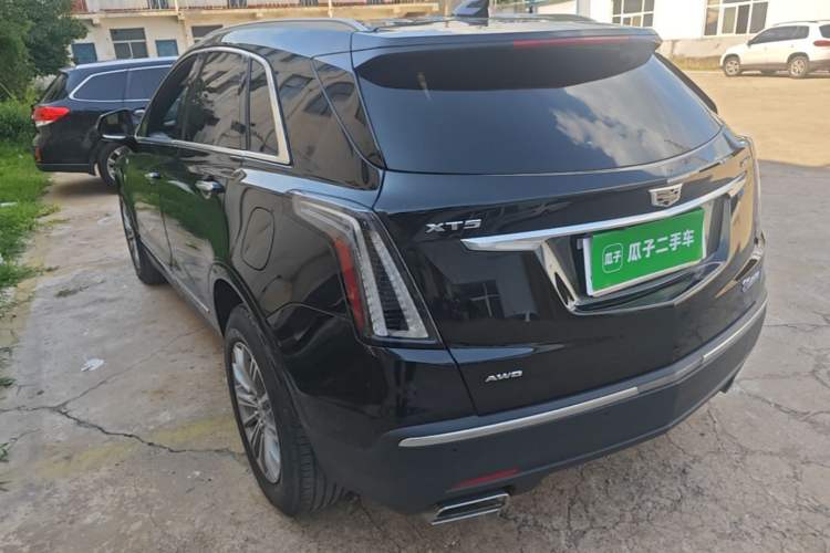 Used Cadillac XT5 2018 28T Four-Wheel Drive Luxury Model Exterior 2