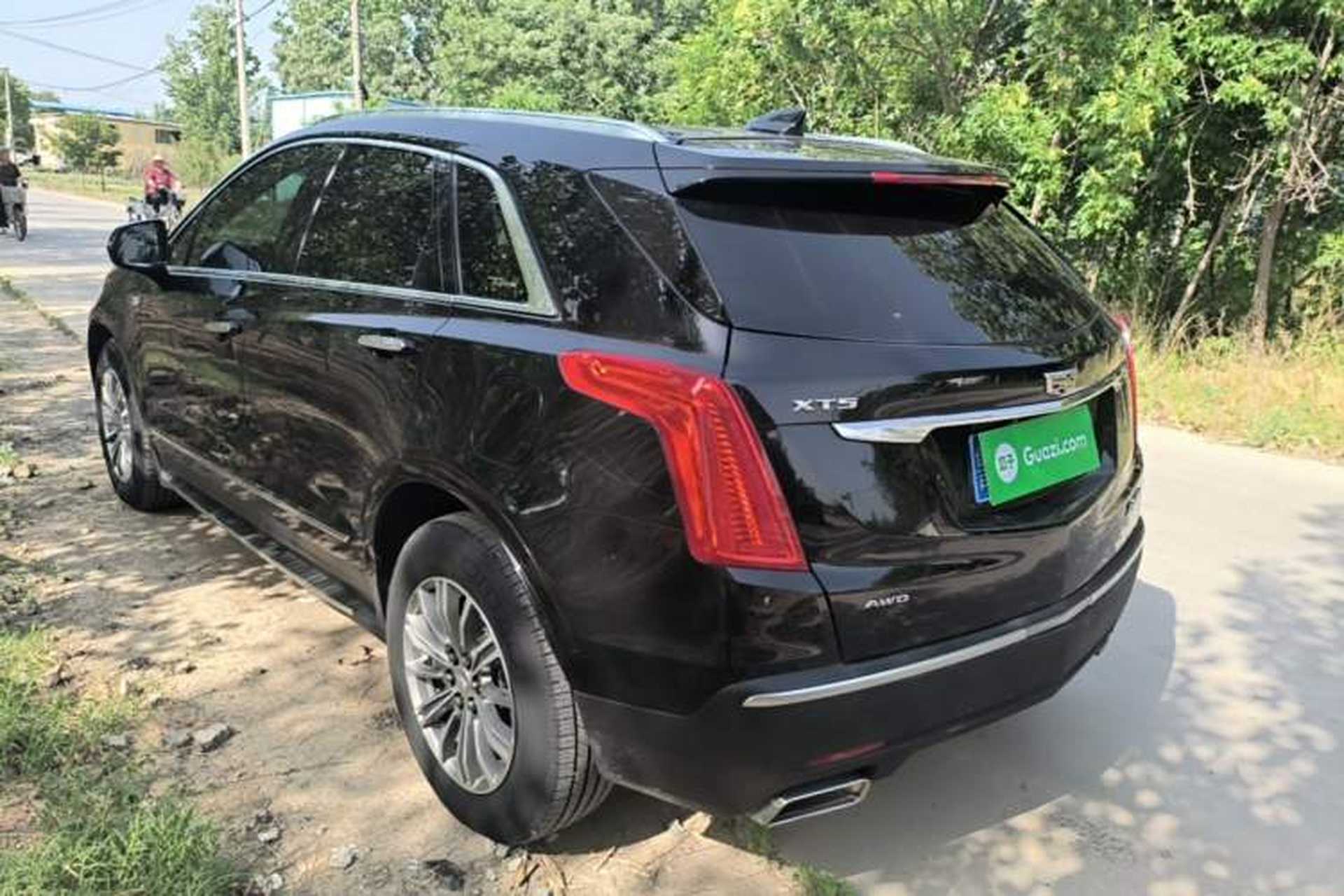 Used Cadillac XT5 2018 28T Four-Wheel Drive Luxury Model Exterior 2