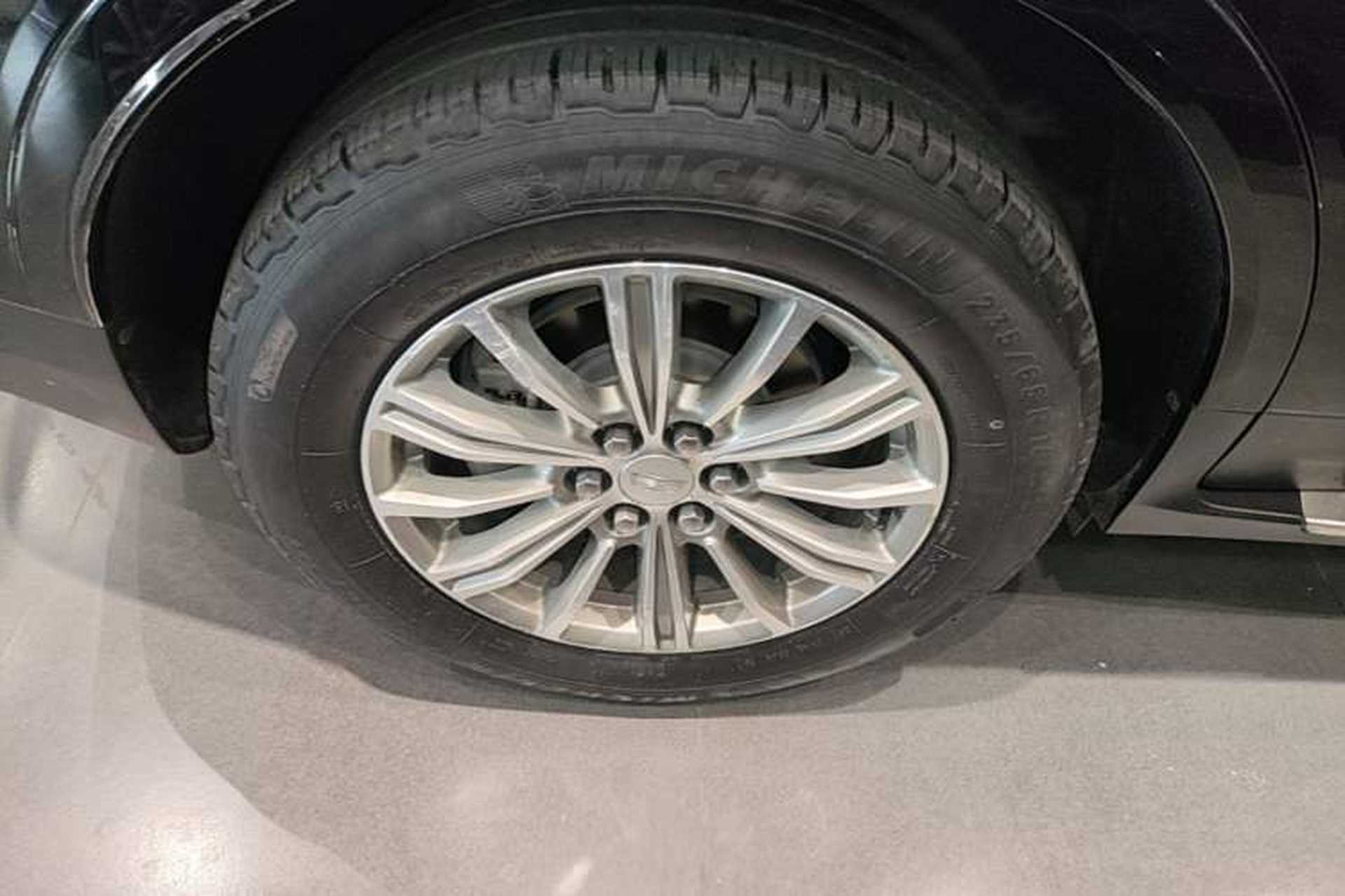 Used Cadillac XT5 2018 25T Luxury Model Exterior 5