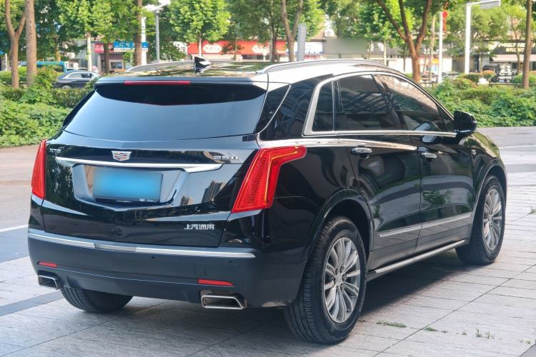 Used Cadillac XT5 2018 25T Luxury Model Exterior 5