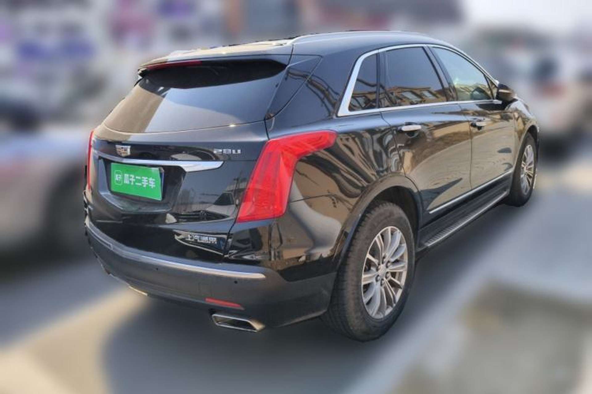 Used Cadillac XT5 2018 25T Luxury Model Exterior 5
