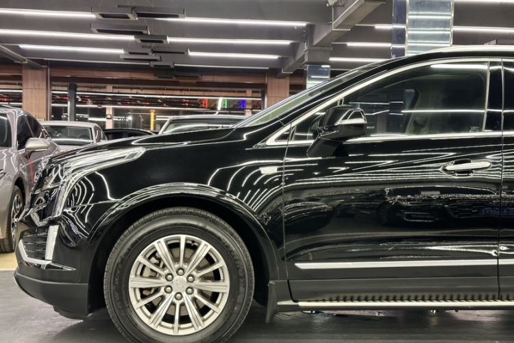 Used Cadillac XT5 2018 28T Four-Wheel Drive Luxury Model Exterior 6