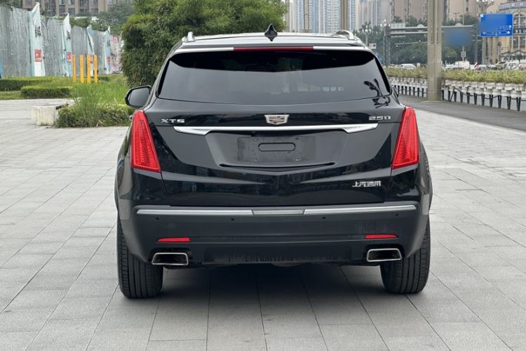 Used Cadillac XT5 2018 25T Luxury Model Exterior 6