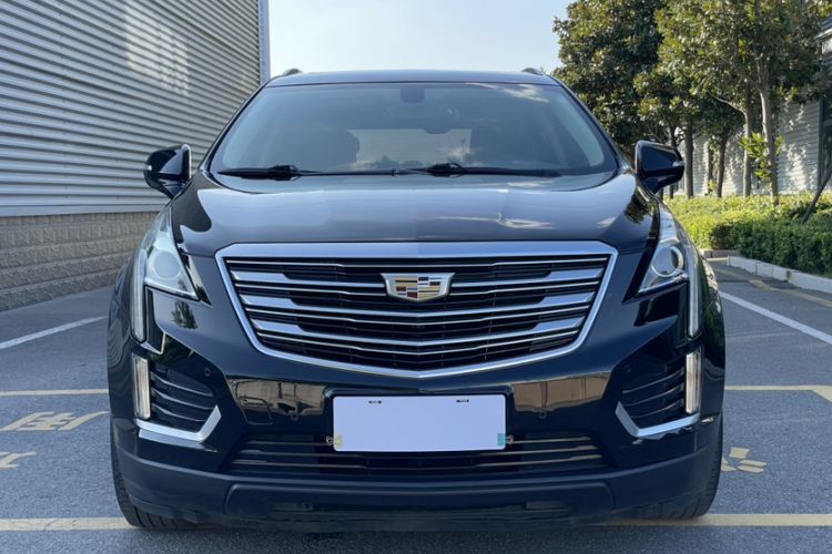 Used Cadillac XT5 2018 25T Luxury Model Exterior 7