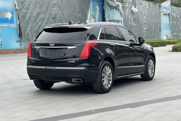 Used Cadillac XT5 2018 25T Luxury Model Exterior 7