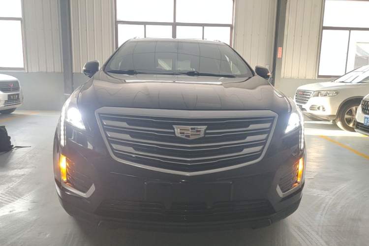 Used Cadillac XT5 2018 25T Luxury Model Front