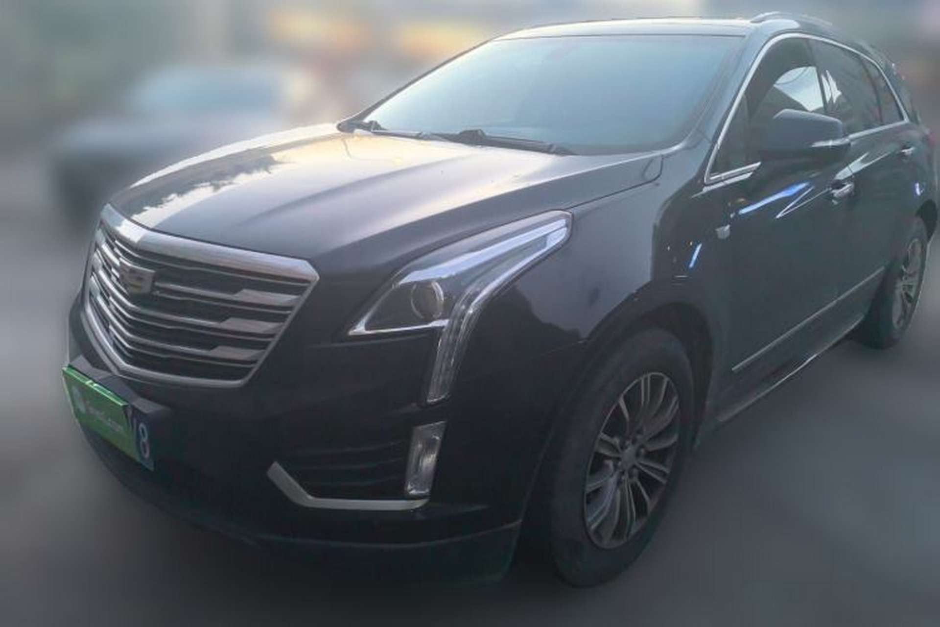 Used Cadillac XT5 2018 25T Luxury Model Front Left 45 Deg