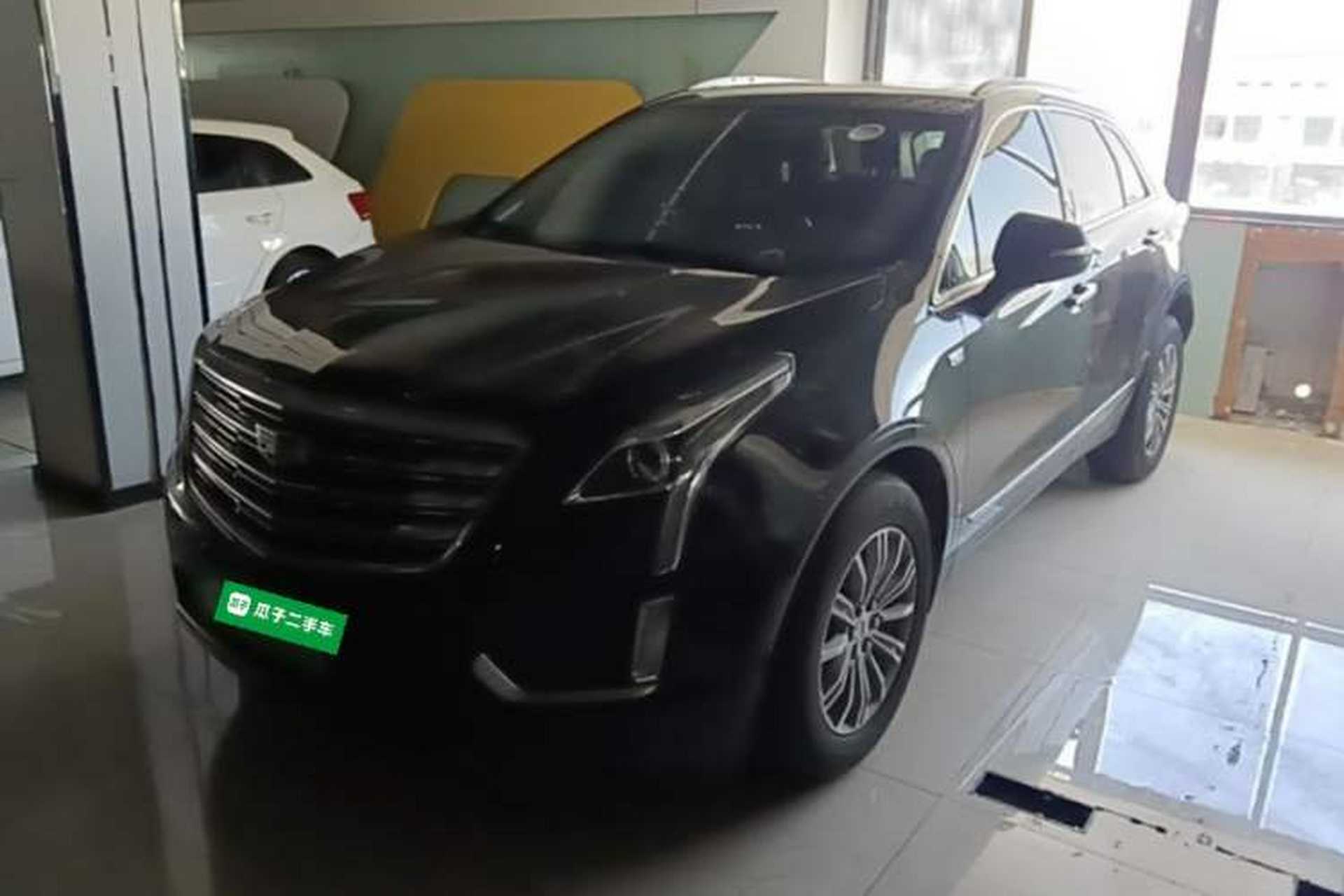 Used Cadillac XT5 2018 25T Luxury Model Front Left 45 Deg