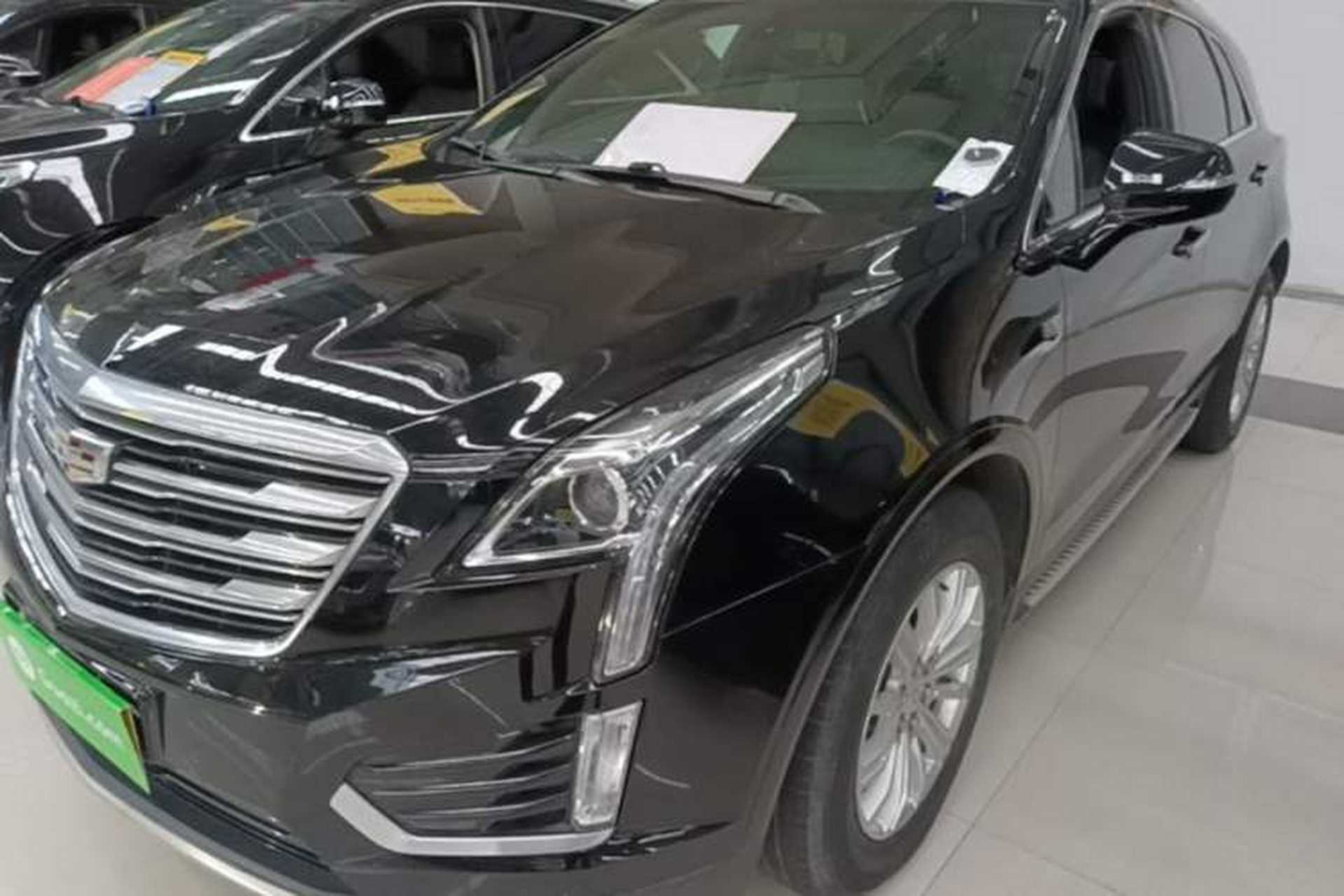 Used Cadillac XT5 2018 28E Four-Wheel Drive Tech Version Front Left 45 Deg