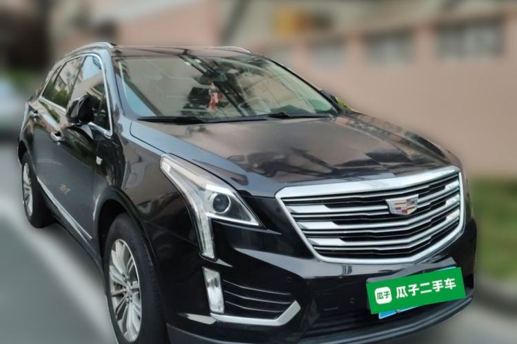 Used Cadillac XT5 2018 25T Luxury Model Front Right 45 Deg