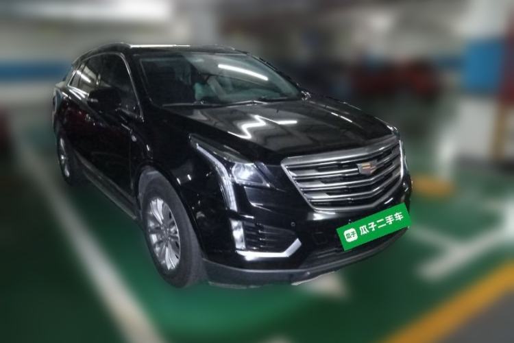 Used Cadillac XT5 2018 25T Luxury Model Front Right 45 Deg