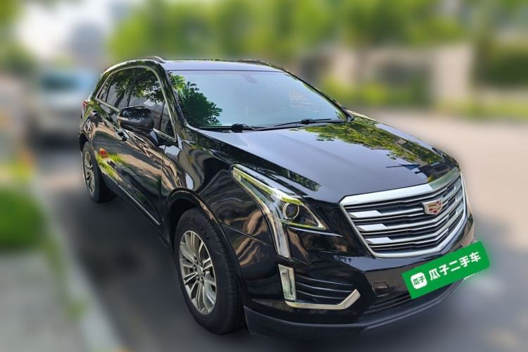 Used Cadillac XT5 2018 25T Luxury Model Front Right 45 Deg
