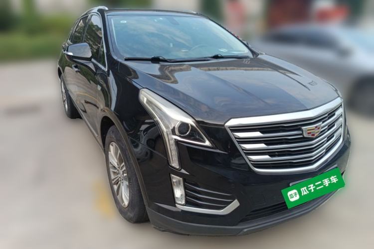 Used Cadillac XT5 2018 25T Luxury Model Front Right 45 Deg