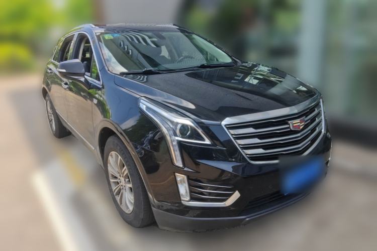 Used Cadillac XT5 2018 25T Luxury Model Front Right 45 Deg