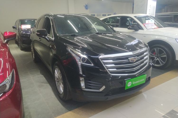 Used Cadillac XT5 2018 28E Four-Wheel Drive Tech Version Front Right 45 Deg
