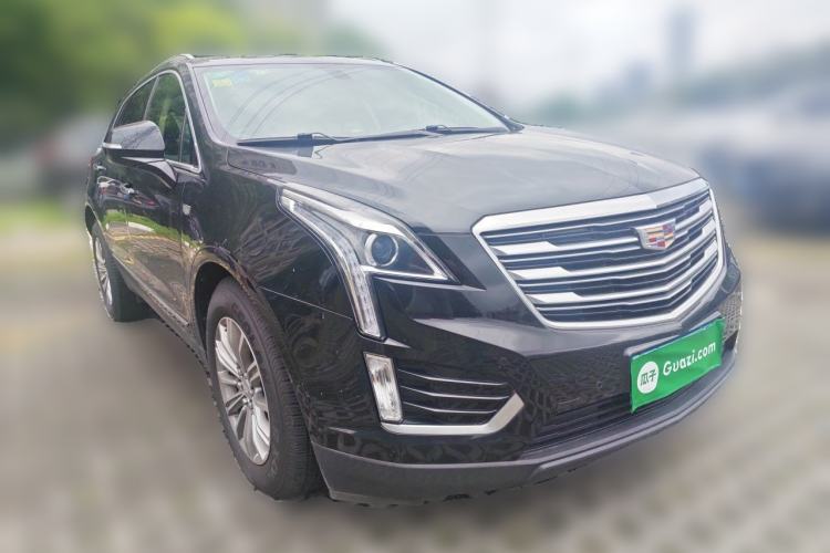 Used Cadillac XT5 2018 25T Luxury Model Front Right 45 Deg