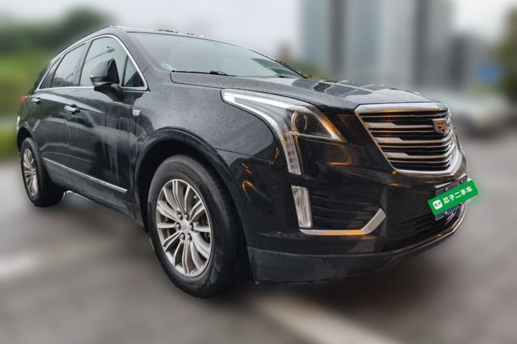 Used Cadillac XT5 2018 25T Luxury Model Front Right 45 Deg