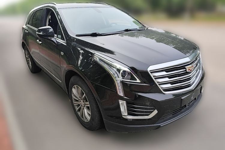 Used Cadillac XT5 2018 25T Luxury Model Front Right 45 Deg
