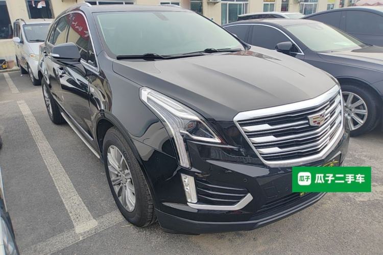 Used Cadillac XT5 2018 28T Four-Wheel Drive Luxury Model Front Right 45 Deg