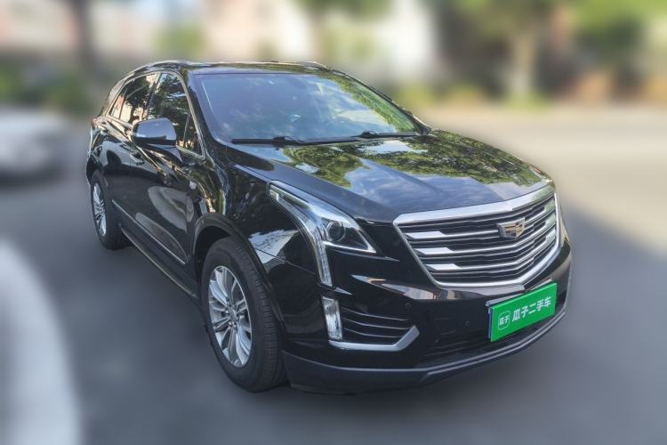 Used Cadillac XT5 2018 25T Luxury Model Front Right 45 Deg