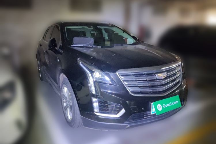 Used Cadillac XT5 2018 25T Luxury Model Front Right 45 Deg