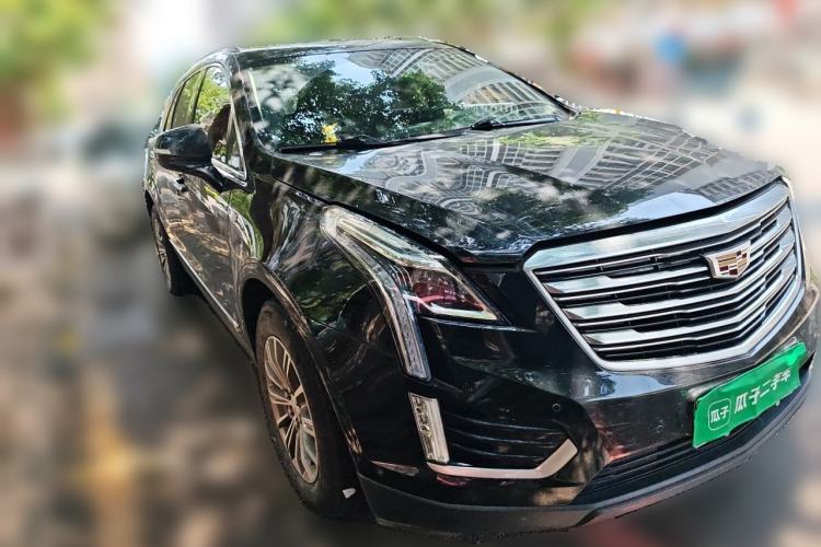 Used Cadillac XT5 2018 28T Four-Wheel Drive Luxury Model Front Right 45 Deg