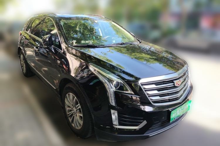 Used Cadillac XT5 2018 25T Luxury Model Front Right 45 Deg