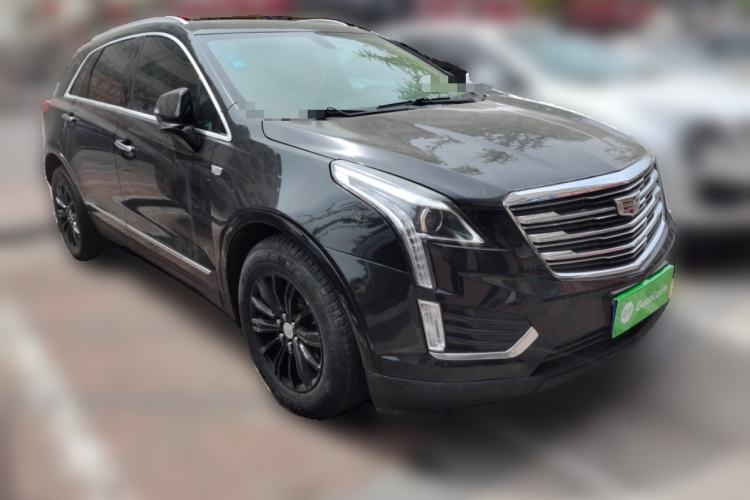 Used Cadillac XT5 2018 25T Luxury Model Front Right 45 Deg
