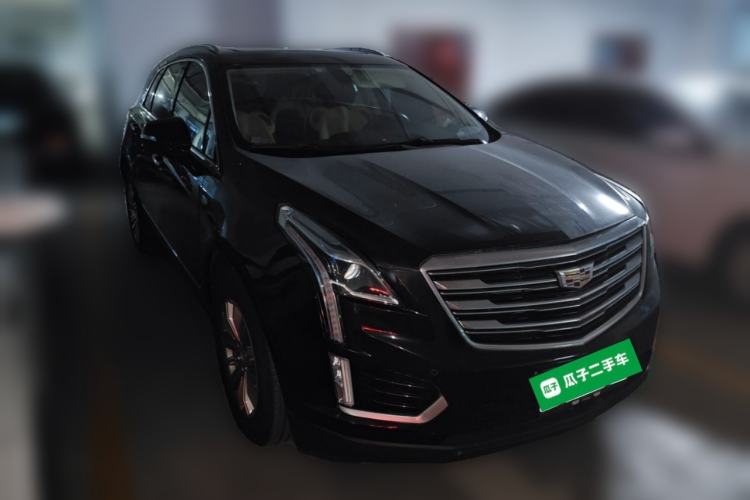 Used Cadillac XT5 2018 25T Luxury Model Front Right 45 Deg