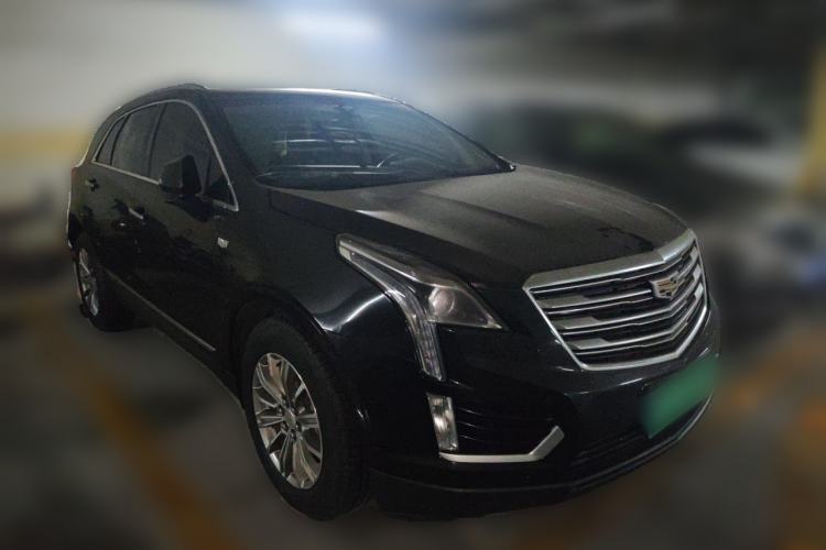 Used Cadillac XT5 2018 25T Luxury Model Front Right 45 Deg