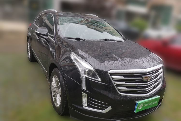 Used Cadillac XT5 2018 25T Luxury Model Front Right 45 Deg