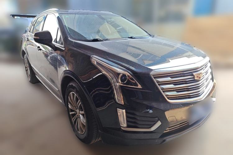 Used Cadillac XT5 2018 25T Luxury Model Front Right 45 Deg