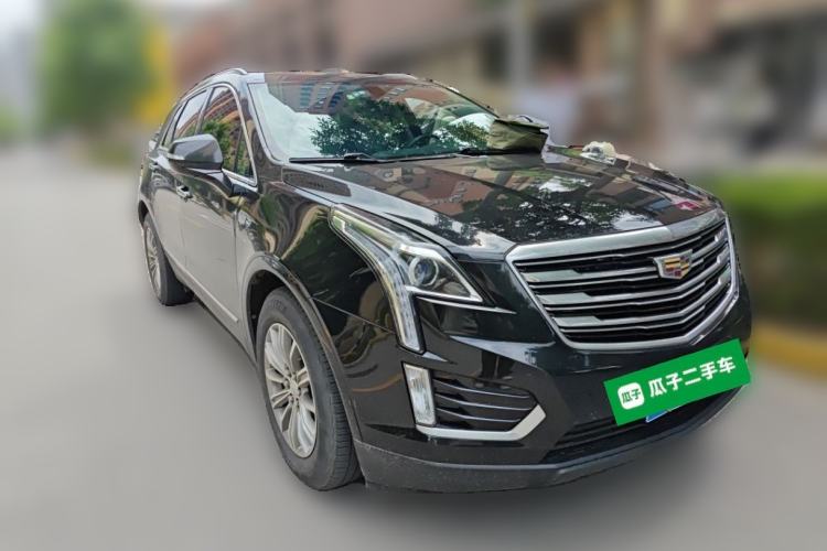 Used Cadillac XT5 2018 25T Luxury Model Front Right 45 Deg