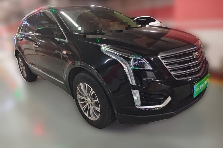 Used Cadillac XT5 2018 25T Luxury Model Front Right 45 Deg