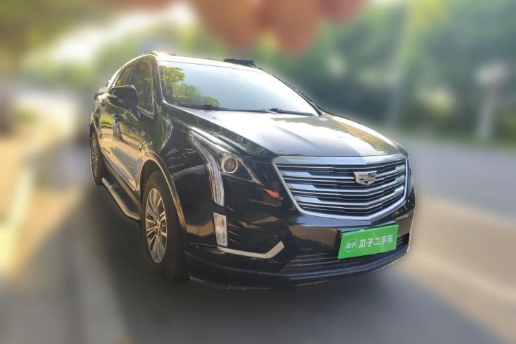 Used Cadillac XT5 2018 25T Luxury Model Front Right 45 Deg