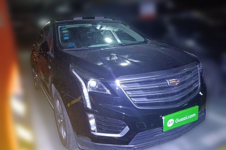Used Cadillac XT5 2018 25T Luxury Model Front Right 45 Deg