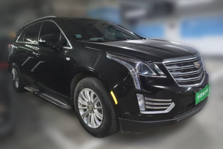 Used Cadillac XT5 2018 28E Four-Wheel Drive Tech Version Front Right 45 Deg
