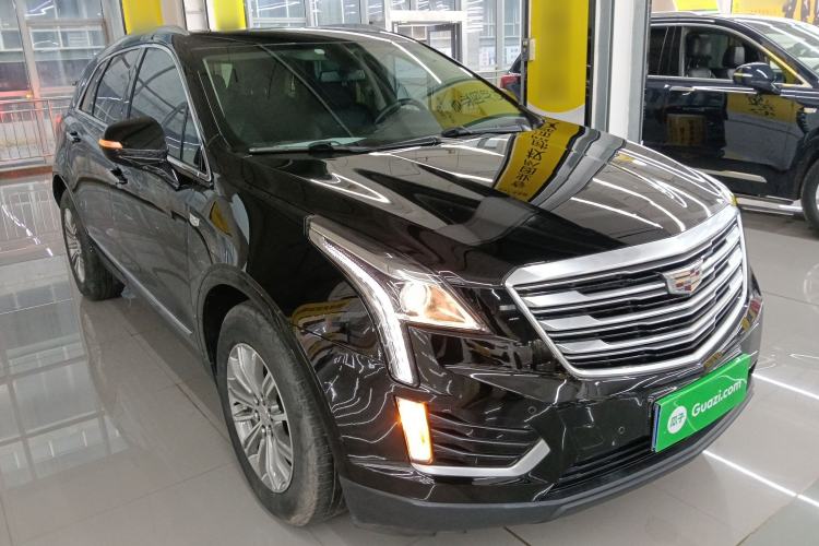 Used Cadillac XT5 2018 25T Luxury Model Front Right 45 Deg