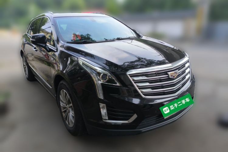 Used Cadillac XT5 2018 25T Luxury Model Front Right 45 Deg