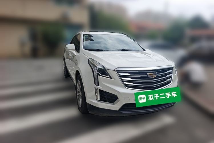 Used Cadillac XT5 2018 28T Four-Wheel Drive Luxury Model Front Right 45 Deg