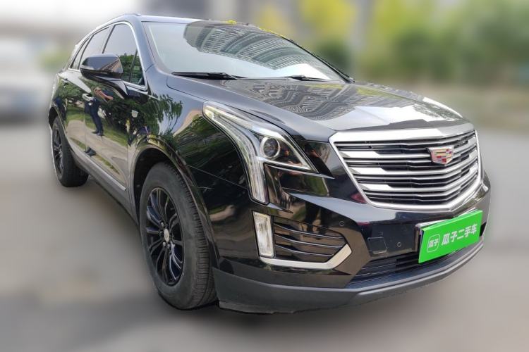 Used Cadillac XT5 2018 25T Luxury Model Front Right 45 Deg