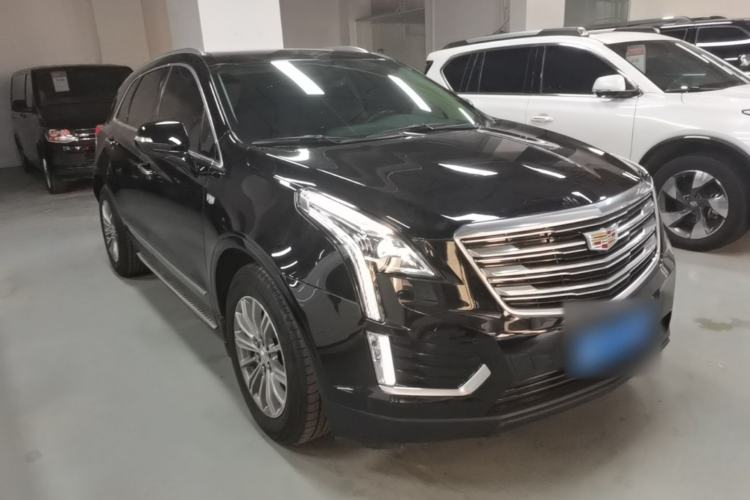 Used Cadillac XT5 2018 28T Four-Wheel Drive Luxury Model Front Right 45 Deg