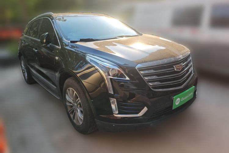 Used Cadillac XT5 2018 25T Luxury Model Front Right 45 Deg