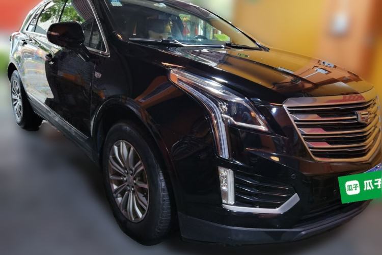 Used Cadillac XT5 2018 28T Four-Wheel Drive Luxury Model Front Right 45 Deg