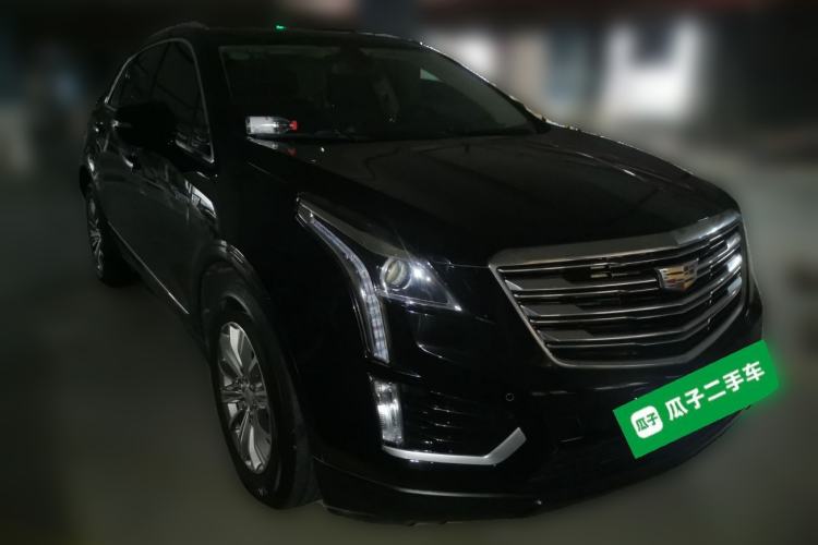 Used Cadillac XT5 2018 25T Luxury Model Front Right 45 Deg