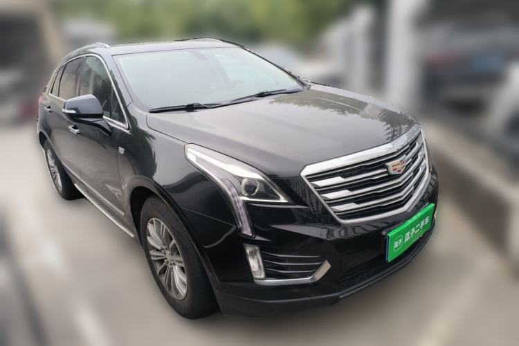 Used Cadillac XT5 2018 25T Luxury Model Front Right 45 Deg