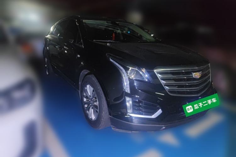 Used Cadillac XT5 2018 25T Luxury Model Front Right 45 Deg