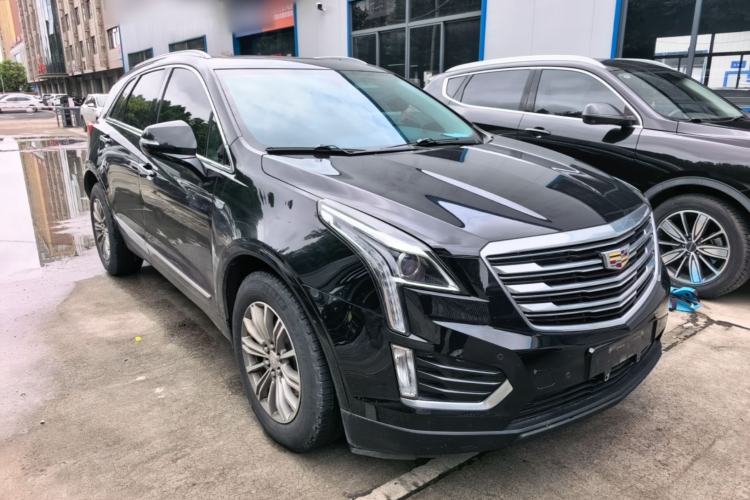 Used Cadillac XT5 2018 25T Luxury Model Front Right 45 Deg